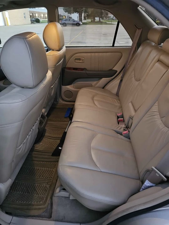 1999 Lexus RX 1st Gen - Image 10 of 20