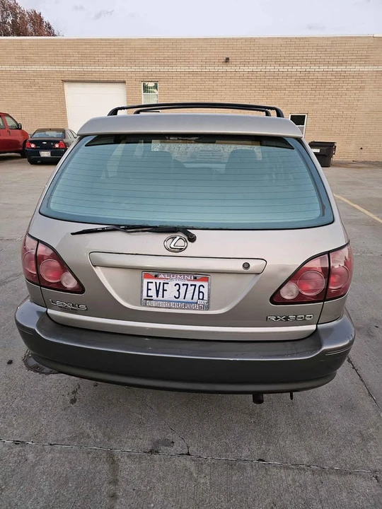 1999 Lexus RX 1st Gen - Image 6 of 20