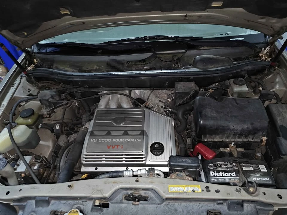1999 Lexus RX 1st Gen - Image 12 of 20