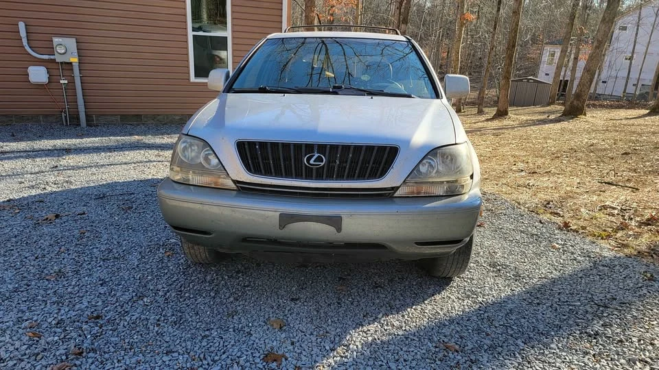 1999 Lexus RX 1st Gen - Image 2 of 11