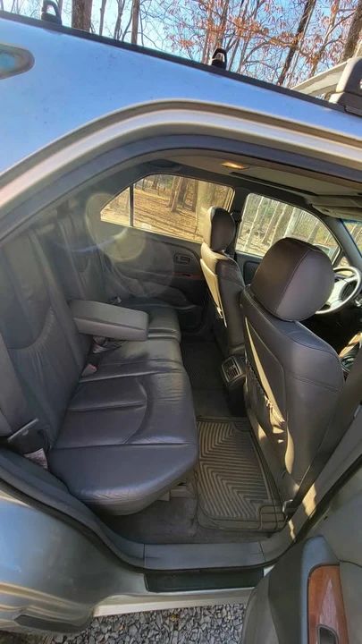 1999 Lexus RX 1st Gen - Image 7 of 11