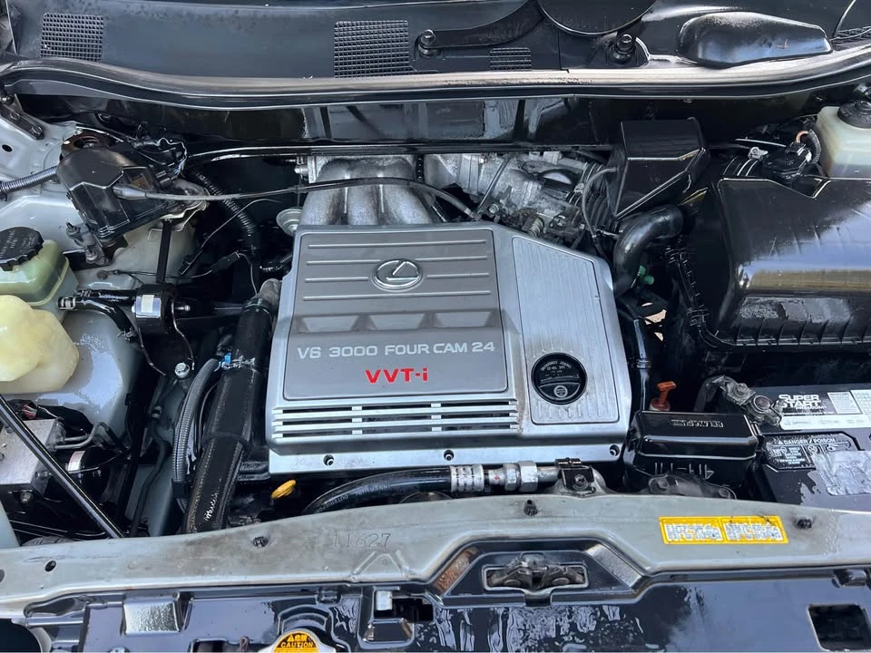 1999 Lexus RX 1st Gen - Image 14 of 15