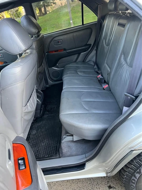 1999 Lexus RX 1st Gen - Image 6 of 15
