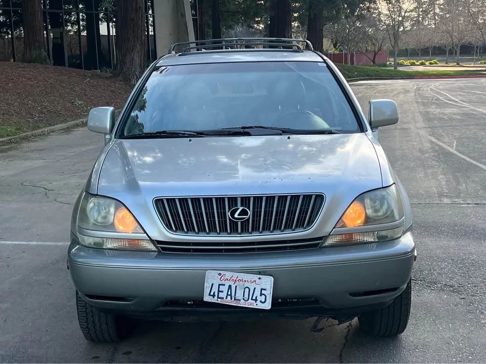 1999 Lexus RX 1st Gen - Image 2 of 15