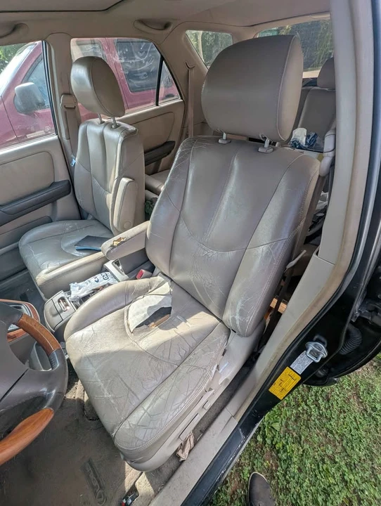1999 Lexus RX 1st Gen - Image 7 of 8