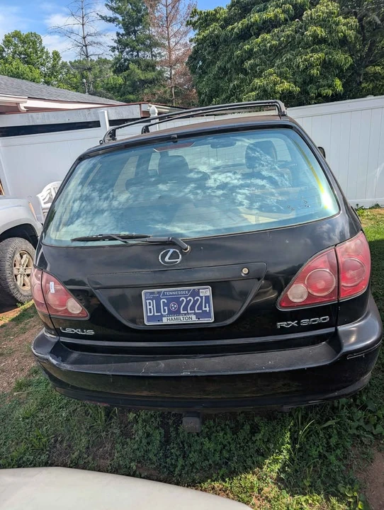 1999 Lexus RX 1st Gen - Image 4 of 8
