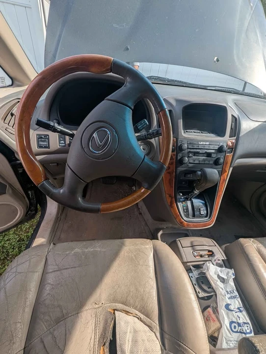 1999 Lexus RX 1st Gen - Image 6 of 8