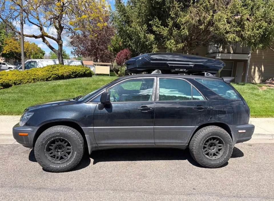 1999 Lexus RX 1st Gen - Image 2 of 12
