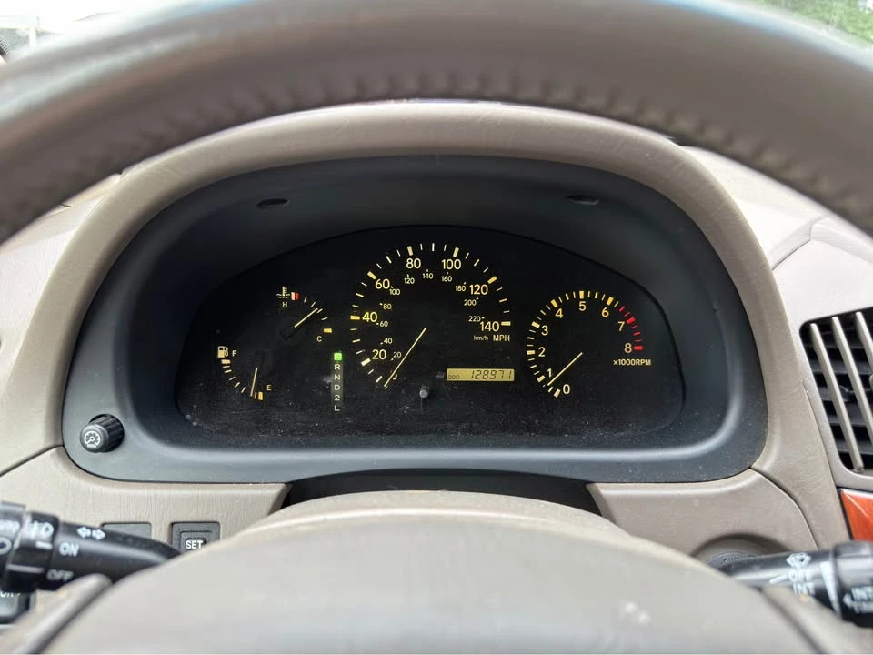 1999 Lexus RX 1st Gen - Image 14 of 15