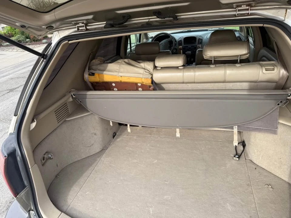 1999 Lexus RX 1st Gen - Image 9 of 10