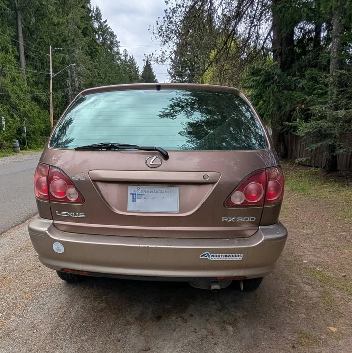 1999 Lexus RX 1st Gen - Image 3 of 8