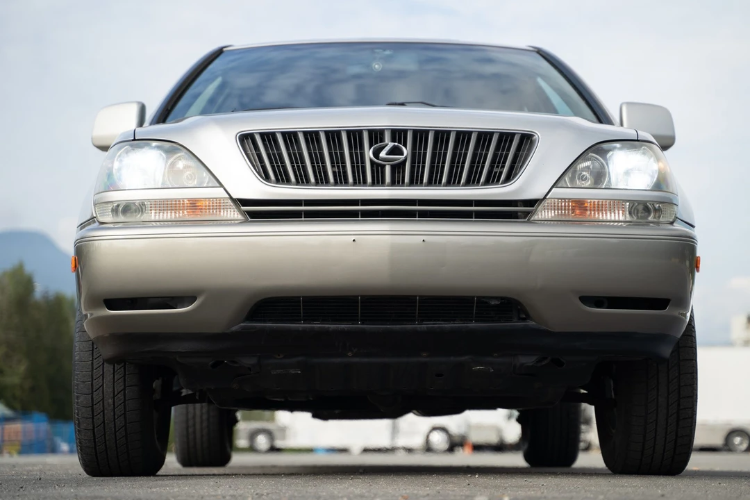 1999 Lexus RX 1st Gen - Image 10 of 31
