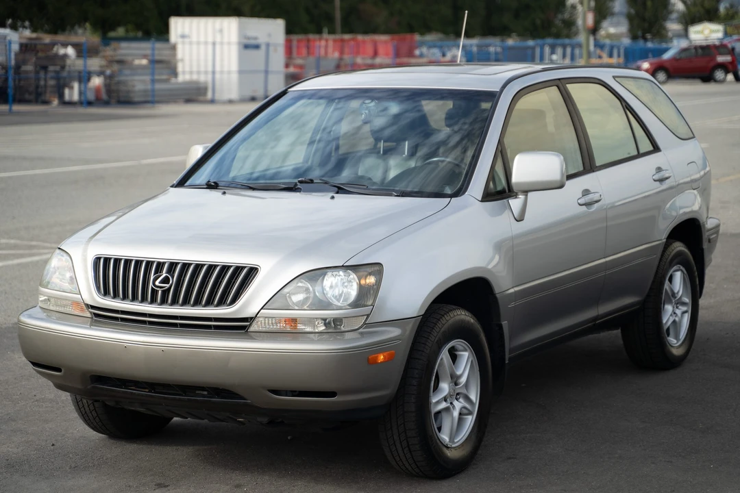 1999 Lexus RX 1st Gen - Image 3 of 31