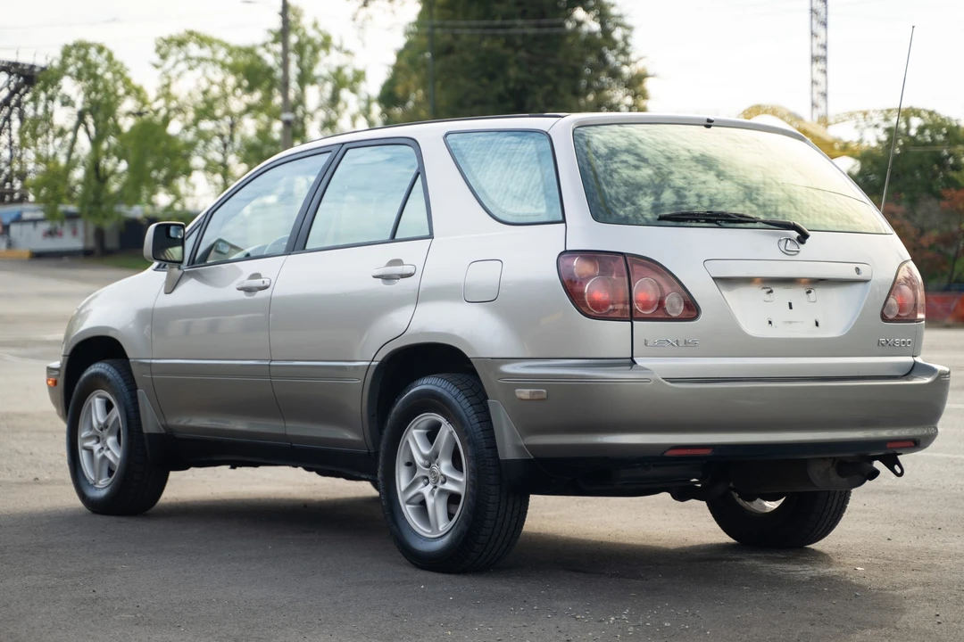 1999 Lexus RX 1st Gen - Image 26 of 31