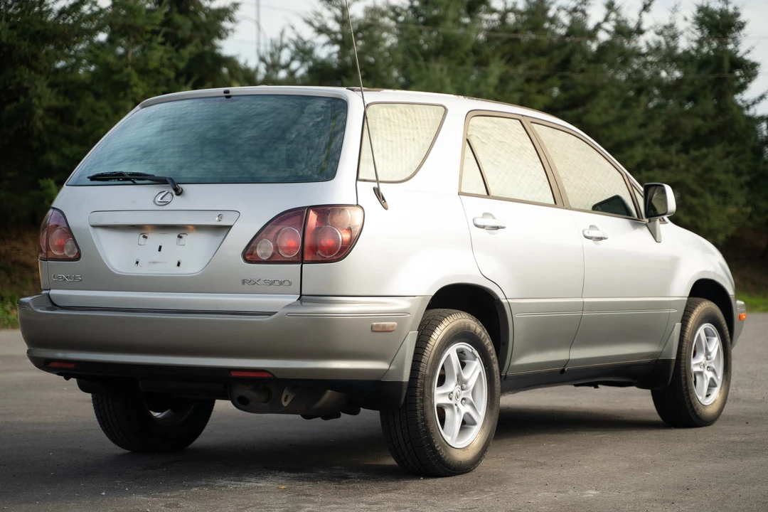1999 Lexus RX 1st Gen - Image 17 of 31