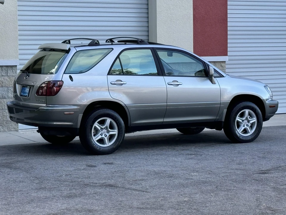 1999 Lexus RX 1st Gen - Image 26 of 31