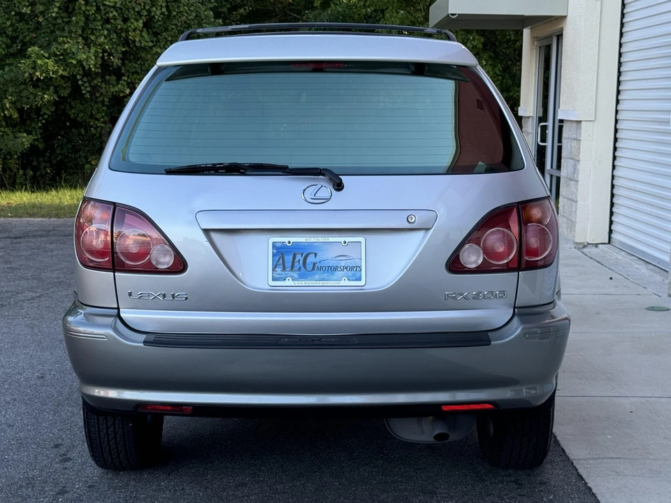1999 Lexus RX 1st Gen - Image 21 of 31
