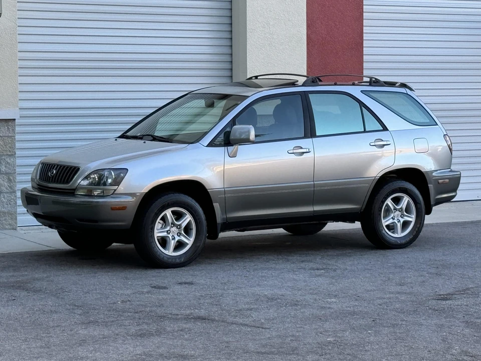 1999 Lexus RX 1st Gen - Image 6 of 31