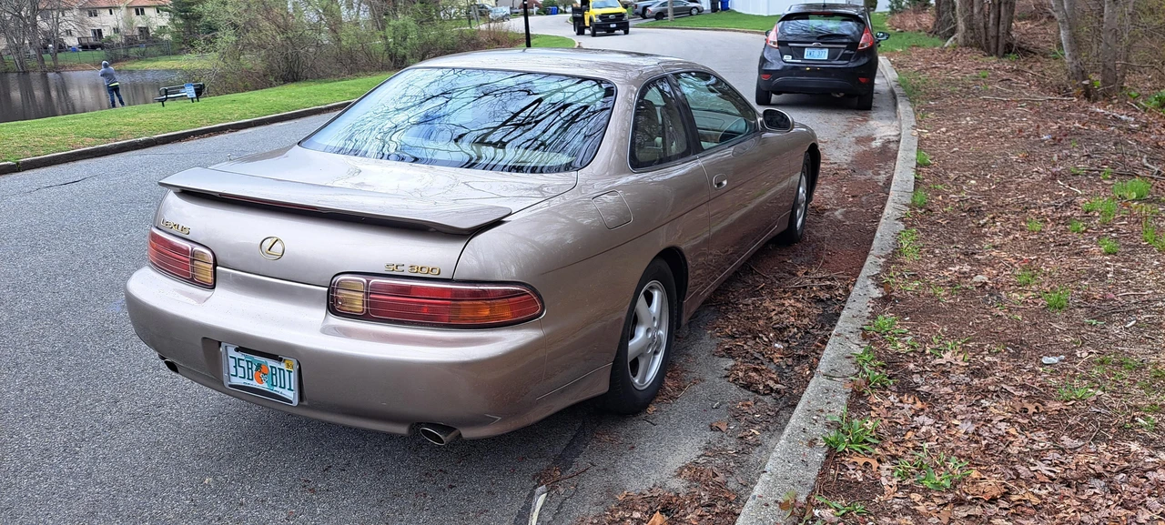 1999 Lexus SC400 - Image 12 of 31