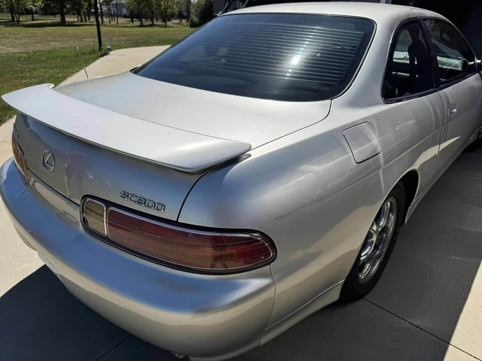 1999 Lexus SC400 - Image 2 of 4