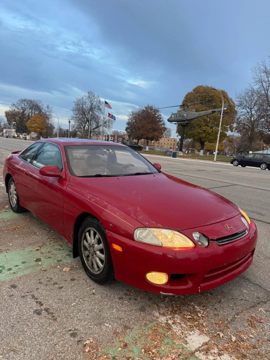 1999 Lexus SC400 - Image 3 of 13