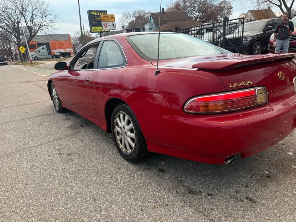 1999 Lexus SC400 - Image 9 of 13