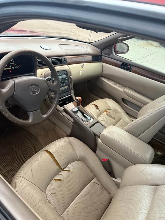 1999 Lexus SC400 - Image 10 of 13