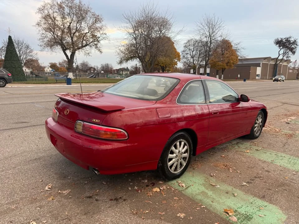1999 Lexus SC400 - Image 5 of 13