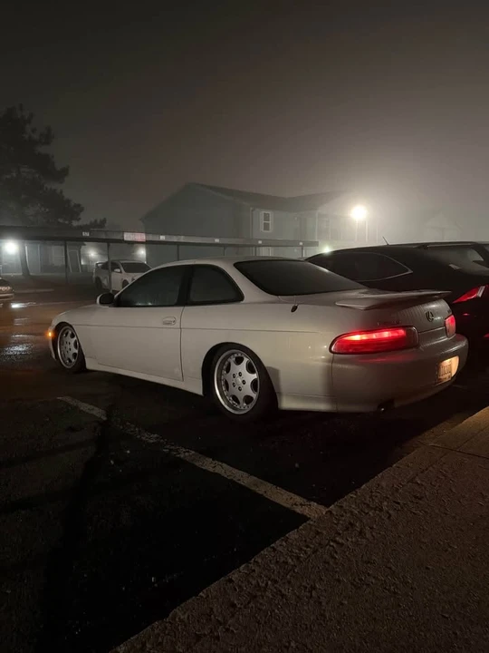 1999 Lexus SC400 - Image 2 of 5