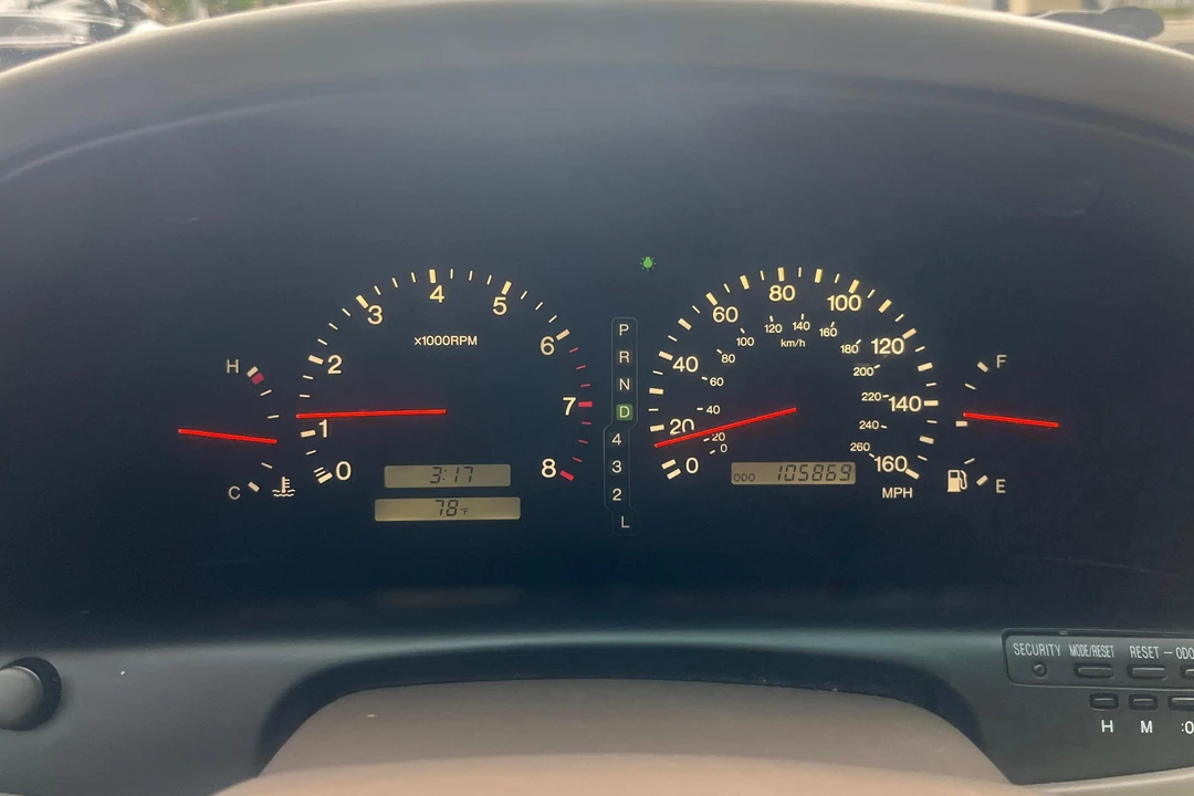 1999 Lexus SC400 - Image 29 of 31