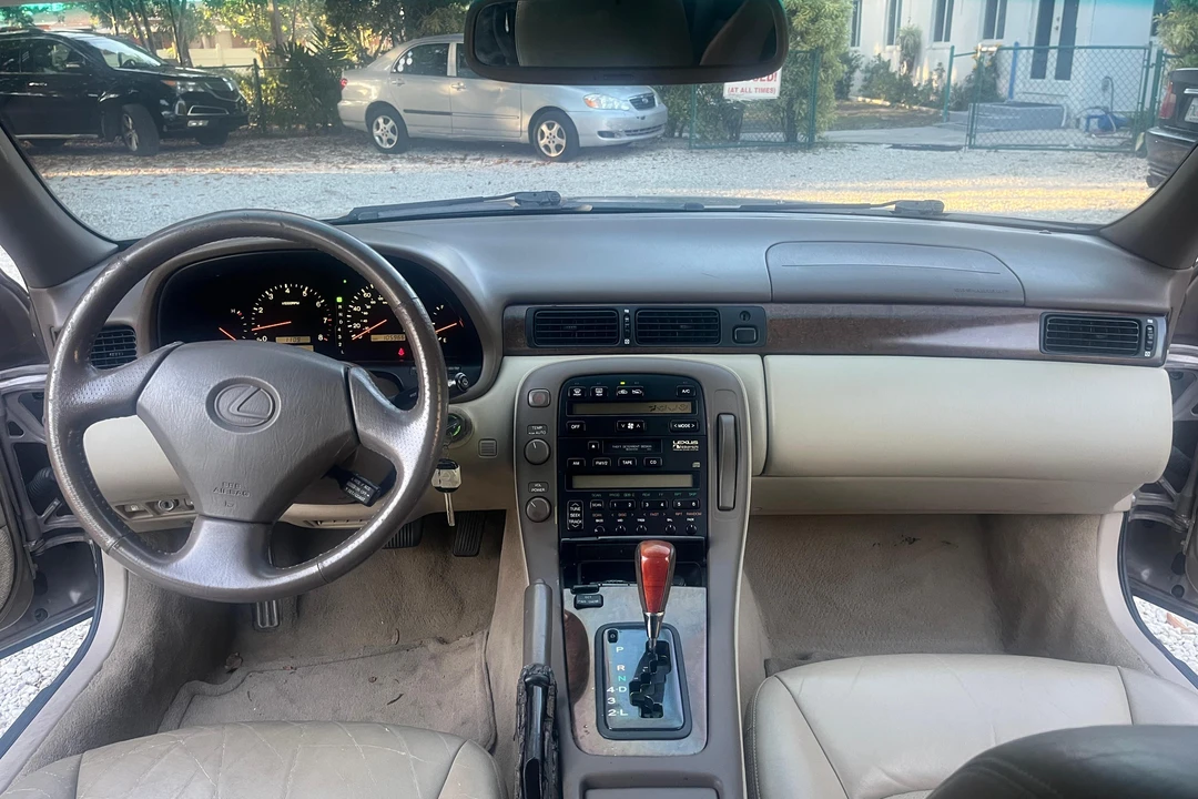 1999 Lexus SC400 - Image 26 of 31
