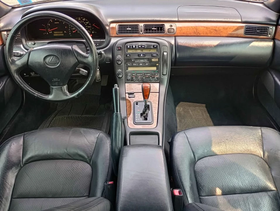 1999 Lexus SC400 - Image 2 of 3