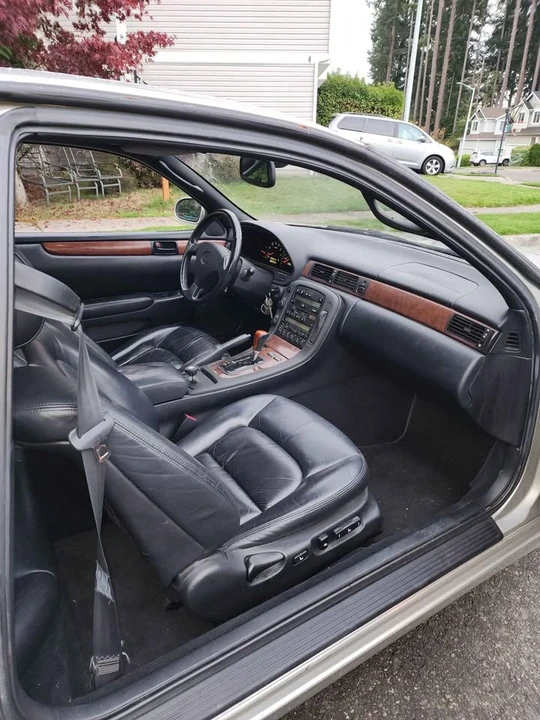1999 Lexus SC400 - Image 9 of 13