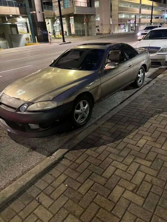 1999 Lexus SC400 - Image 3 of 4