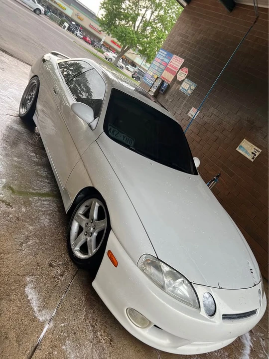 1999 Lexus SC400 - Image 4 of 10