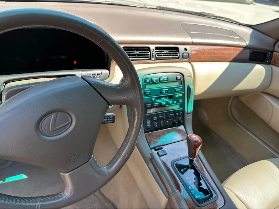 1999 Lexus SC400 - Image 16 of 20