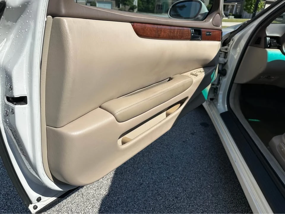 1999 Lexus SC400 - Image 19 of 20