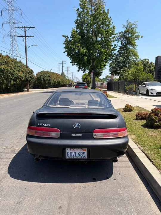 1999 Lexus SC400 - Image 6 of 10
