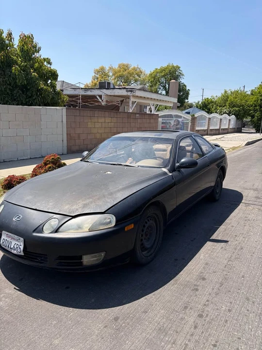 1999 Lexus SC400 - Image 3 of 10