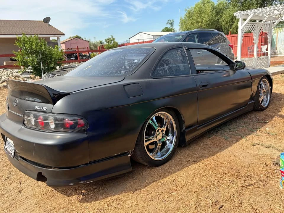 1999 Lexus SC400 - Image 2 of 9