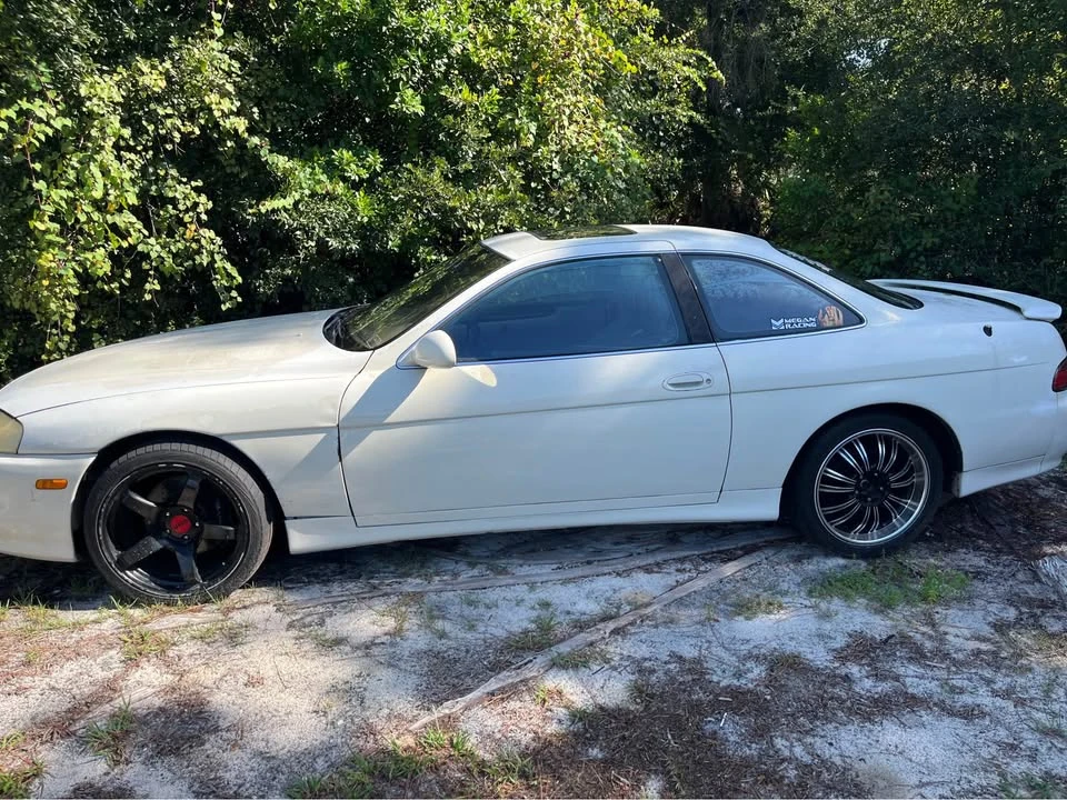 1999 Lexus SC400 - Image 3 of 10