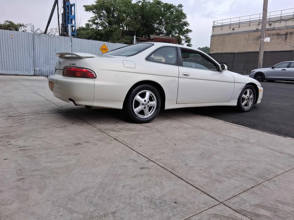 1999 Lexus SC400 - Image 4 of 11