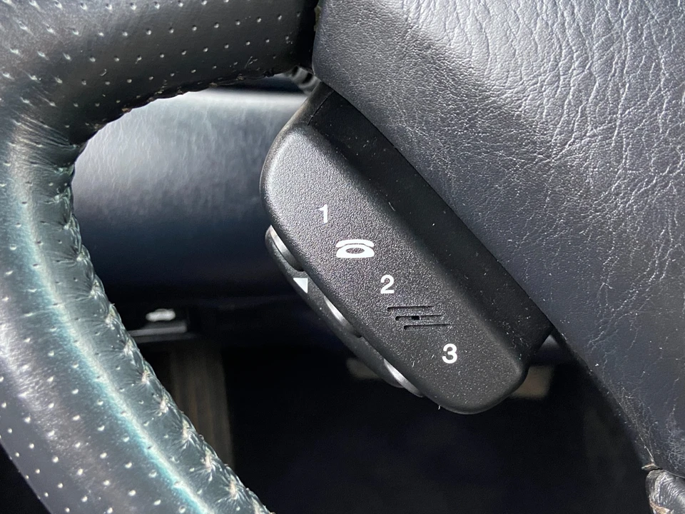 1999 Lexus SC400 - Image 11 of 21