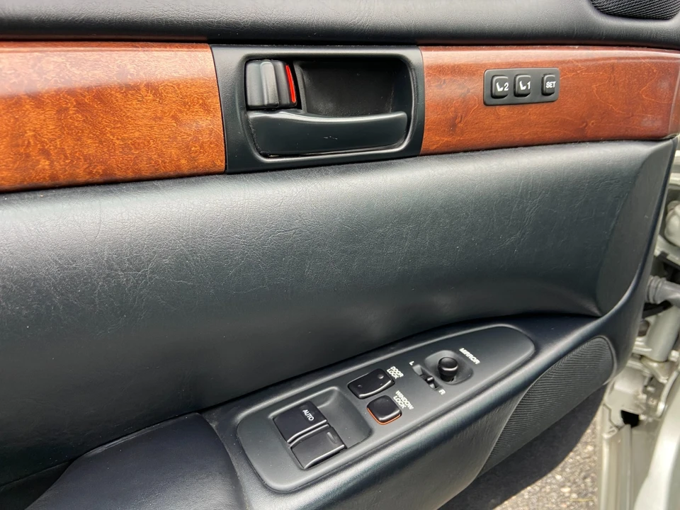 1999 Lexus SC400 - Image 13 of 21