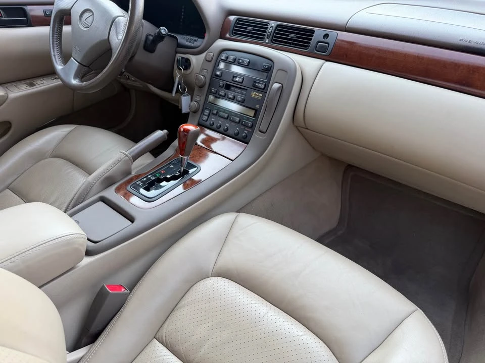 1999 Lexus SC400 - Image 10 of 19
