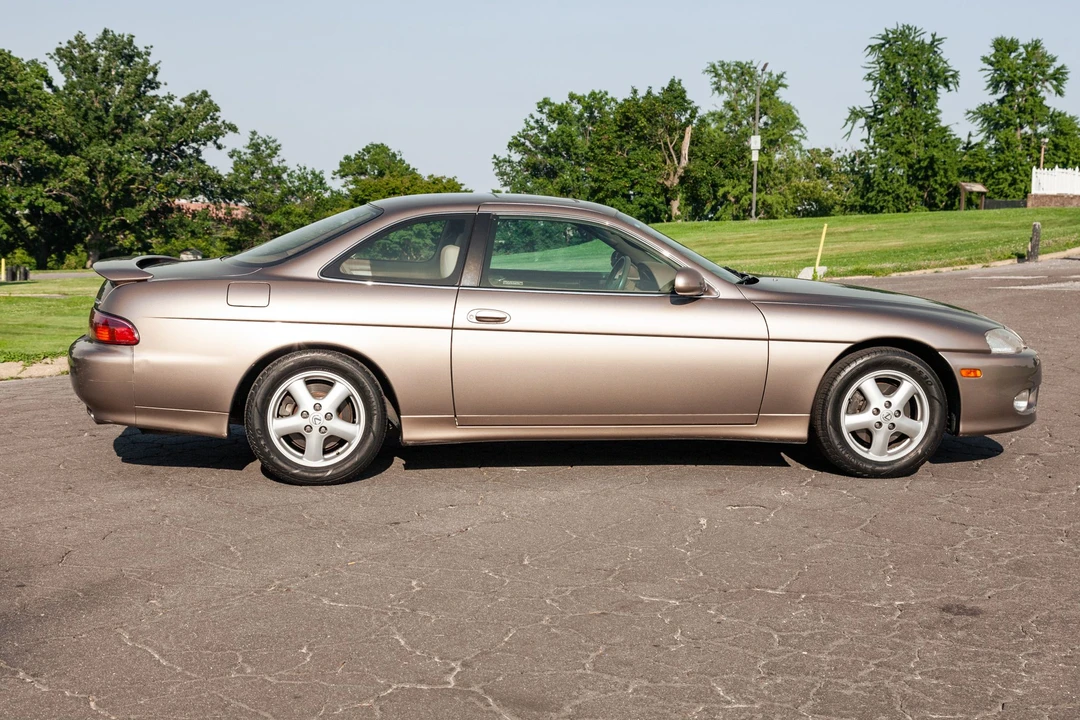 1999 Lexus SC400 - Image 4 of 31