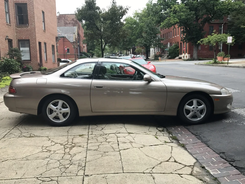 1999 Lexus SC400 - Image 14 of 31