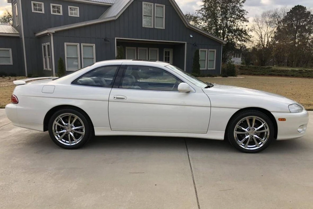 1999 Lexus SC400 - Image 2 of 31