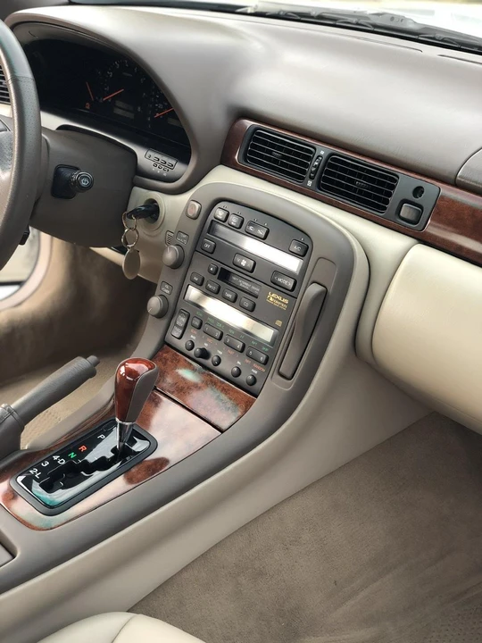 1999 Lexus SC400 - Image 25 of 31