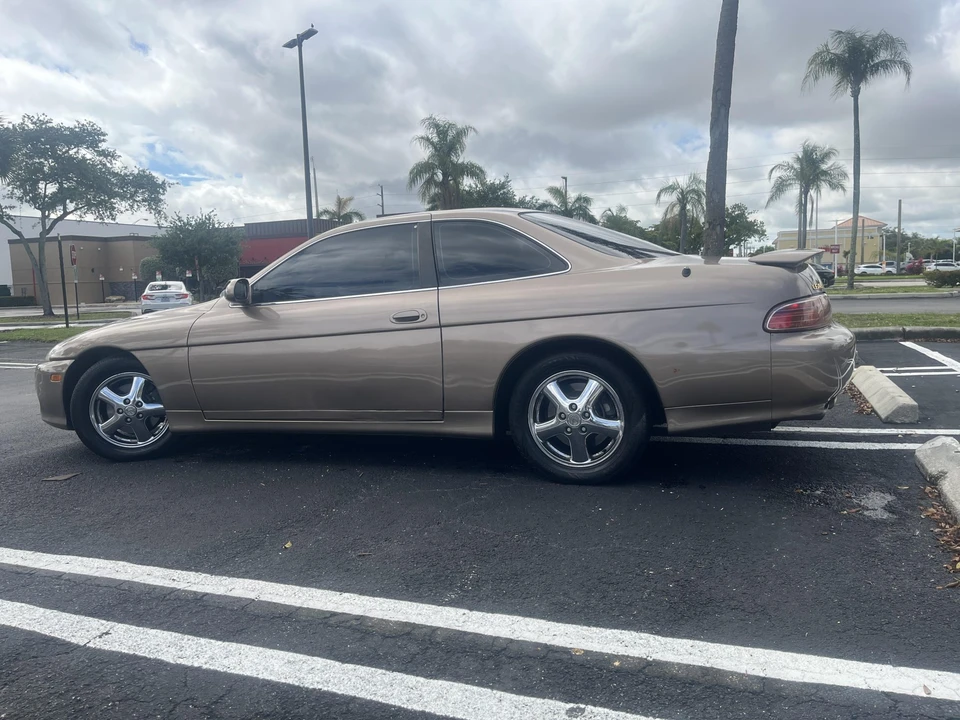 1999 Lexus SC400 - Image 11 of 31